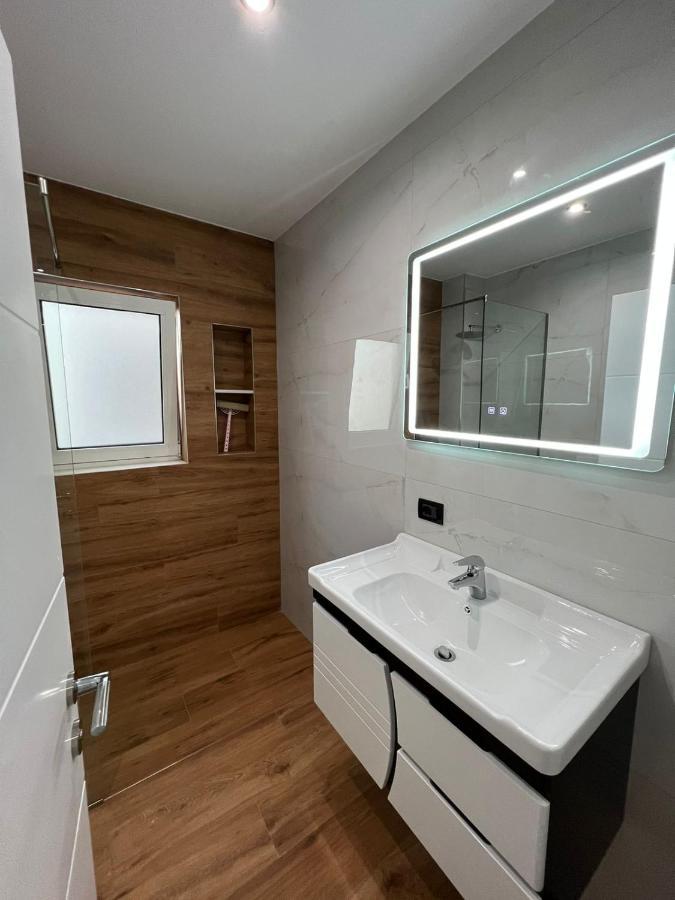 Hotel Vila Herta Durrës Extérieur photo