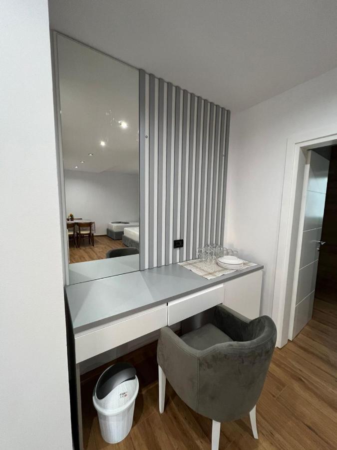 Hotel Vila Herta Durrës Extérieur photo