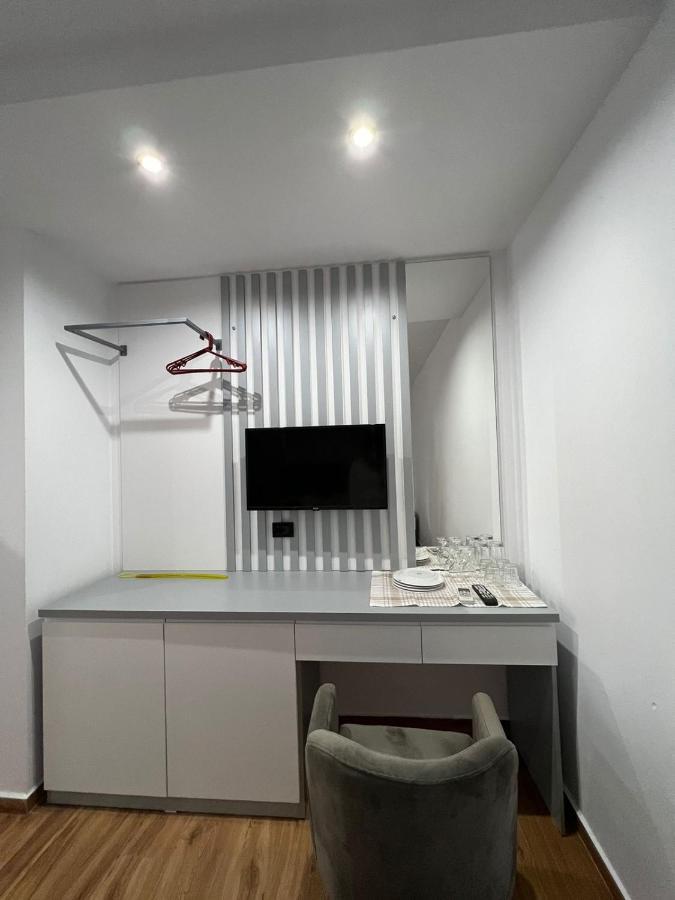 Hotel Vila Herta Durrës Extérieur photo